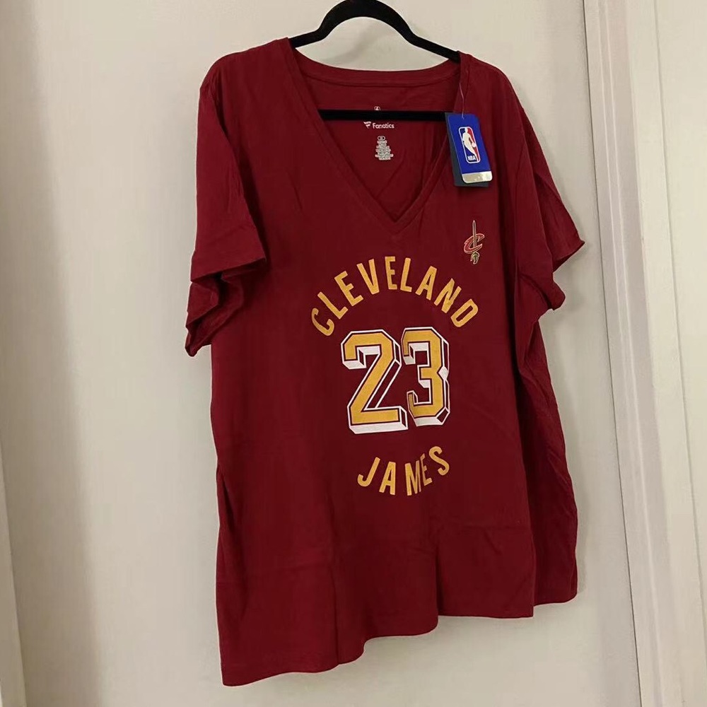 LeBron James Cleveland Cavaliers Fanatics Tee 2X